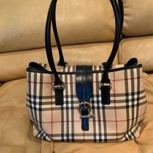 😍 Burberry bag